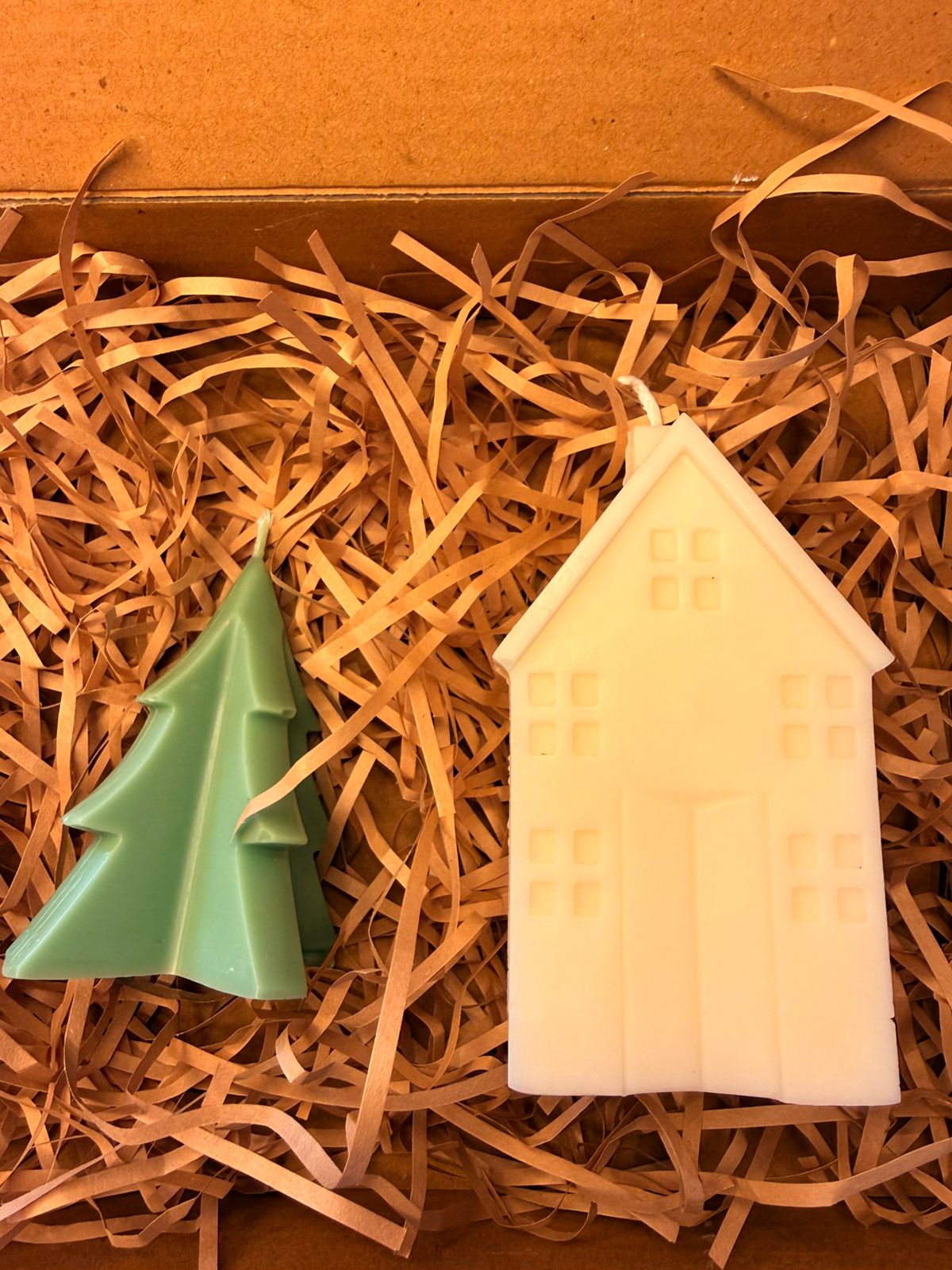 Winter Cottage Candle Duo