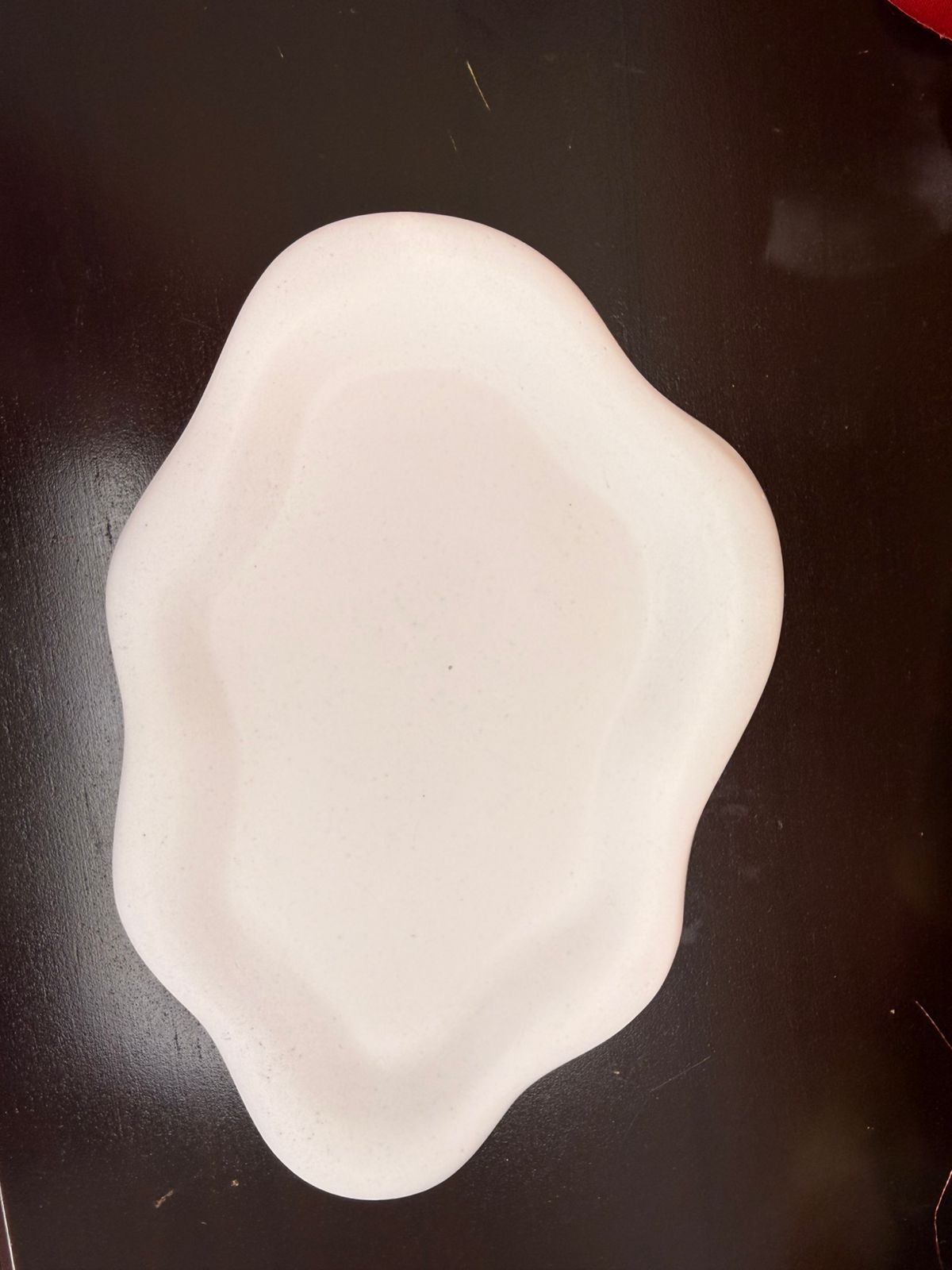 Modern Minimalist Wavy Tray