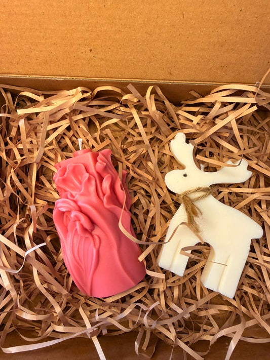 Cozy Reindeer & Winter Flame Candle Set