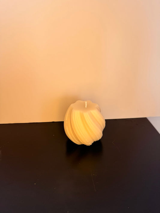 Swirl Shell Scented Candle